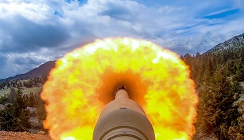 FOTO+VIDEO: Prekoná všetko, čo proti nemu Rusi nasadia. Nová pýcha Británie je veľkým tromfom NATO