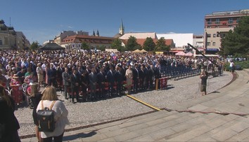 Históriou žije celá Nitra. Do mesta na sviatok pricestovali pútnici z celého Slovenska