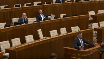 VIDEO: „Budem tu stáť a budem si rozprávať,“ povedal Taraba. Dankova odpoveď rozosmiala sálu