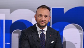 Údajný prevrat: Polícia zamedzila vstup štyrom osobám a vyhostí Ukrajinca