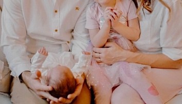 Zo speváčky Olgy Lounovej je dvojnásobná mama. Na pódiu stála do poslednej chvíle