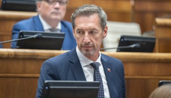 KDH je pripravené podporiť návrh premiéra o nedeli bez politických diskusií