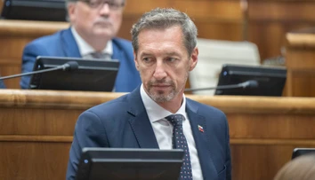 KDH je pripravené podporiť návrh premiéra o nedeli bez politických diskusií