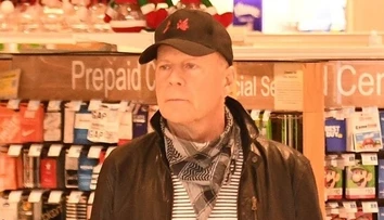 Sláva mu nepomohla. Bruce Willis sa musel pakovať z obchodu