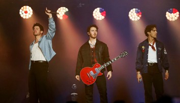 Spevák z Jonas Brothers priznal, že má rakovinu. Už ho stihli operovať