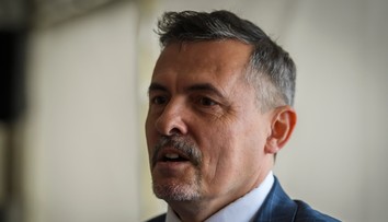 Machala chce SŠA namiesto USA. Jazykovedci hovoria jasne