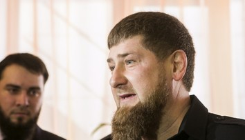 Kadyrov je hrdý na svojho syna, ktorý zmlátil muža obvineného z pálenia Koránu