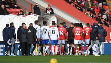 Tragická správa z Anglicka, klub je zdrvený. Zápas po nešťastí nedohrali