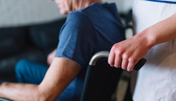 „Už ani nevyzeral ako človek.“ V domove dôchodcov zomrel klient, nikto si to celé dni nevšimol. Objavila ho až neter