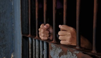 Študentka si v Dubaji odpykáva doživotný trest. Rodina tvrdí, že urobila len hlúpu chybu