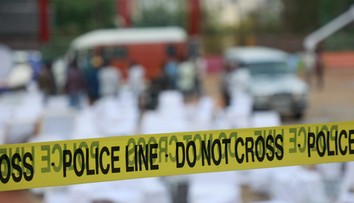 Päťročný chlapec našiel doma spútanú a zastrelenú matku. Vraha odhalili po 50 rokoch