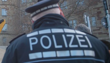 Veľmi smutný predvečer Vianoc. Dieťa zamrzlo počas toho, ako sa v noci rozhodlo ísť hľadať rodičov