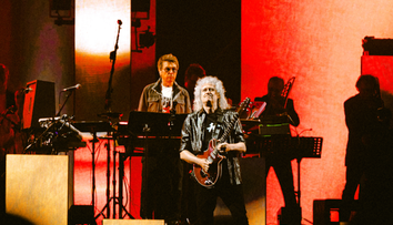 Legendárny hudobník a gitarista sa s fanúšikmi podelil o desivú správu. Prekonal mŕtvicu