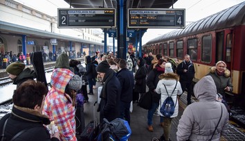 Predvianočné cestovanie Slovákov pokračuje. Mapovali sme obsadenosť vlakov či autobusov a letenky do Košíc