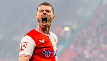Fodrekovi zverenci videli už do polčasu dve červené karty. Schranz pri jasnom triumfe Slavie