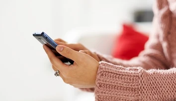 Falošné pokuty zaplavili mobily Slovákov. Polícia radí, na čo si dať pozor