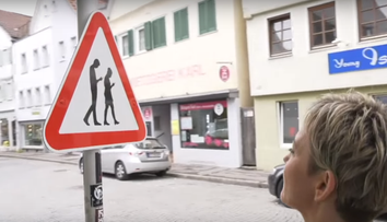 Viete, čo sú smombies? Varuje pred nimi táto značka