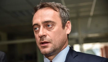 Črtá sa návrat tradičnej politickej strany? SDKÚ by mohli oživiť vzbúrenci zo SaS
