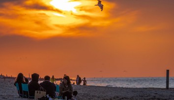 Na Zanzibare skončilo za mrežami 12 turistov. Jedli na verejnosti počas ramadánu