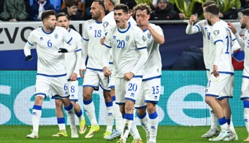 Futbalisti Kosova mali proti Slovensku extra motiváciu. Vláda im vyplatí poriadny balík, suma sa môže navýšiť
