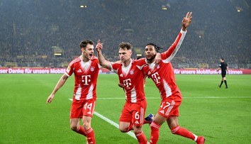 Slávne derby ponúklo päť gólov. Bayern napokon pretlačil Dortmund a zvýšil náskok