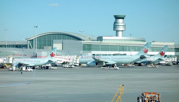 Krádež na letisku v Toronte: Zmizol kontajner so zlatom a cennosťami za milióny eur