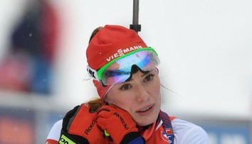 Slovenské biatlonistky štafetu opäť nedokončili, vyhrali Nórky