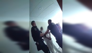 VIDEO: Ozbrojení policajti v hoteli v Trnave. Príkaz „ľahni si“ muž neuposlúchol, bola to chyba