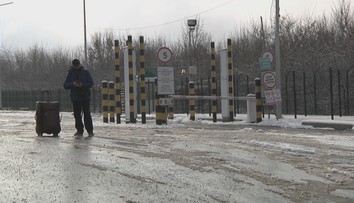 Chaos na ukrajinských hraniciach. Ľudia chceli pešo prechádzať cez priechody, kde to zakázali