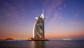 Na jeho heliporte si zahral Federer, zdobia ho zlato, kryštály a vzácny mramor. Jeden z najslávnejších hotelov zatvoria