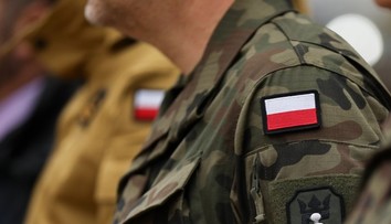 Našli kráter aj trosky. Poľsko preveruje pád objektu pri hraniciach s Ukrajinou