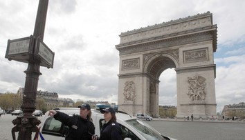 Parížska polícia priznala radikalizáciu 17 svojich príslušníkov