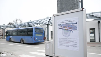 Absurdné pravidlo v autobusoch končí. Na zastávkach už nebude platiť zákaz nastúpiť či vystúpiť
