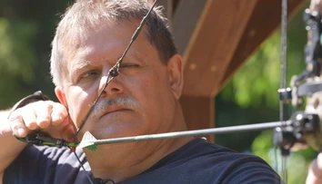 Kým iní oddychujú, on lieta. Senior z Prešova si plní sny aj po odchode do dôchodku