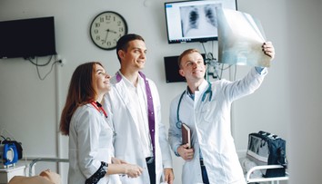 Lekári dokázali nemožné: Muž žil dva dni bez pľúc, zachránila ho umelá inteligencia