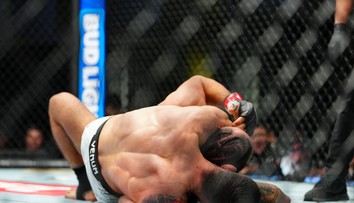 V pozícii favorita prehral podozrivo rýchlo. Otriasol svetom UFC stávkový podvod?