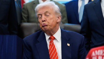 Pridal päť percent. Trump sa rozhodol zvýšiť globálne clá z 10 na 15 percent