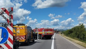 Na D1 horel nákladiak. Diaľnica bola v jednom smere neprejazdná