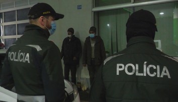 Ďalšia skupina Afgancov na Slovensku. Dezorientovane sa pohybovali vo Svrčinovci
