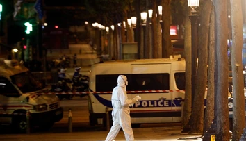 Parížskemu strelcovi vypadol počas útoku list papiera. Vychvaľoval v ňom Islamský štát