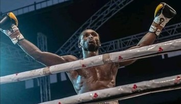 VIDEO: Obrovská tragédia v boxe. Bojovník skolaboval priamo v ringu, zachrániť ho nedokázali