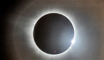 Slovensko čaká výnimočný astronomický úkaz. Už o mesiac uvidíme zatmenie Slnka