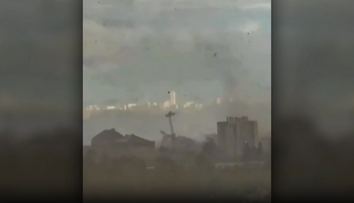 Neďaleko Paríža úradovalo tornádo: Zomrel 23-ročný robotník, štyria ľudia sú vo vážnom stave