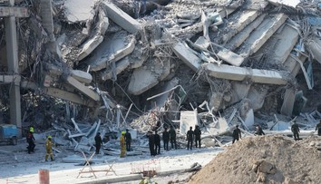 Zemetrasenie v Mjanmarsku uvoľnilo energiu zodpovedajúcu 334 výbuchom atómových bômb. Obete pribúdajú