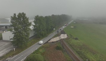Železničné priecestie vo Veľkej Lomnici je pascou na cyklistov. Veľká škára ich dokáže vyhodiť zo sedadla