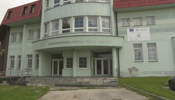 Dlhy a nevyplatené mzdy. Bývalá zamestnankyňa nám priblížila pomery na Kollárovej škole