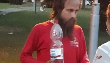 Stovky Rómov prišli do Piešťan za "zázračným liečiteľom"