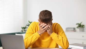 Stres zo skúšok netreba podceňovať. Odborník vysvetľuje, ako mu predísť