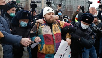 Protesty v Rusku: Tisíce ľudí demonštrujú za prepustenie Navaľného, na proteste zadržali aj jeho ženu