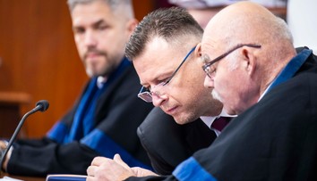 Začal sa súdny proces s exministrom Gáborom Gálom: Mal prijať 50-tisícový úplatok